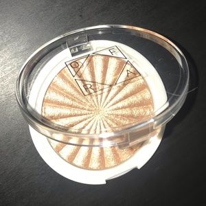 Ofra x Nikkietutorials Highlight in Glow Goals